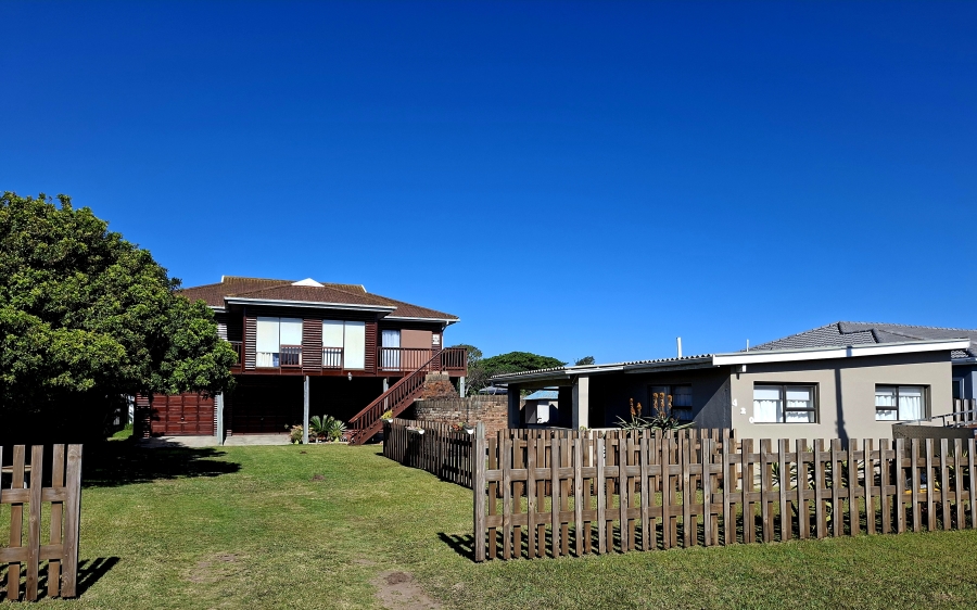 3 Bedroom Property for Sale in Boknesstrand Eastern Cape